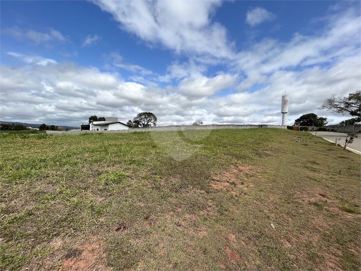 Terreno à venda no condomínio Up Residencial, Votorantim - SP