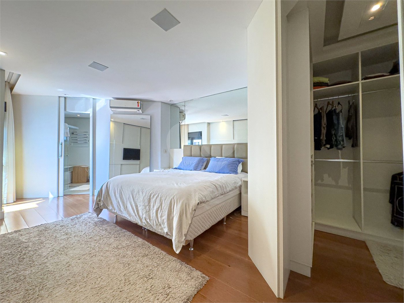 Apartamento à venda com 3 suítes em Sumarezinho, São Paulo, SP