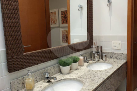 Apartamento à venda com 3 suítes em Itaguá, Ubatuba, SP