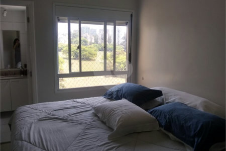 Apartamento à venda com 4 quartos, sendo 2 suítes, em Paraíso do Morumbi, São Paulo, SP