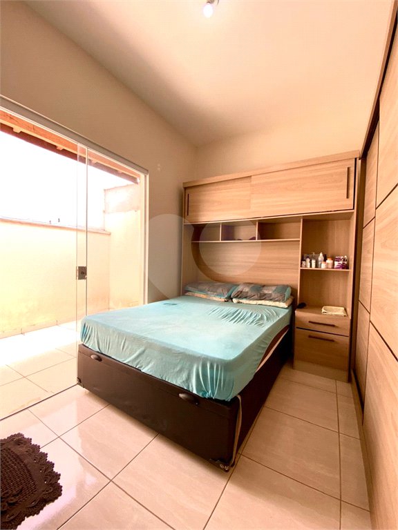 Casa à venda com 2 quartos em Jardim Santa Madre Paulina, Sorocaba, SP