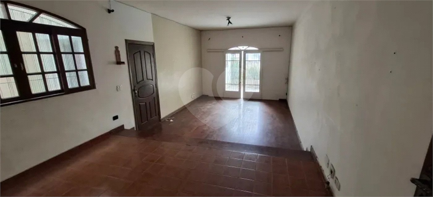 Sobrado à venda com 3 quartos, sendo 1 suíte, em Jardim Bonfiglioli, São Paulo, SP