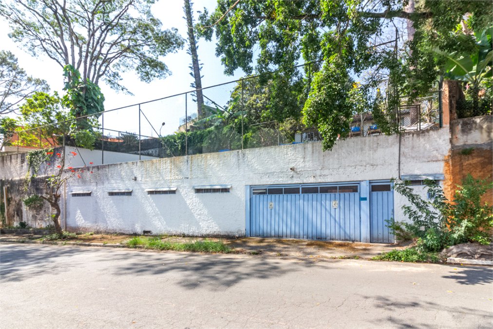 Casa à venda com 4 quartos, sendo 2 suítes, em Chácara Flora, São Paulo, SP