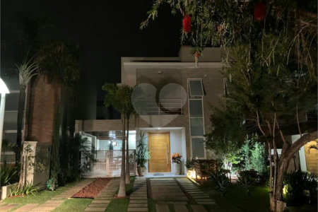 Casa à venda com 3 suítes no condomínio Maison Blanche, Indaiatuba - SP