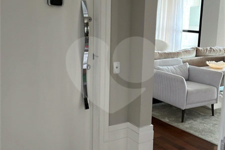 Apartamento à venda com 3 suítes em Jardim Morumbi, São Paulo, SP