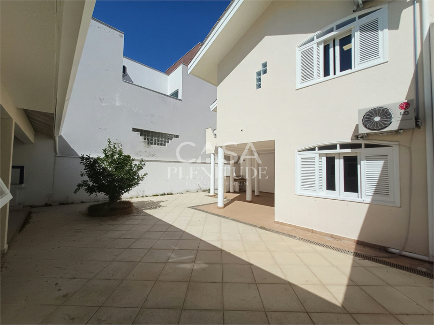 Casa em condomínio à venda com 3 quartos, sendo 2 suítes, em Granja Olga Ii, Sorocaba, SP