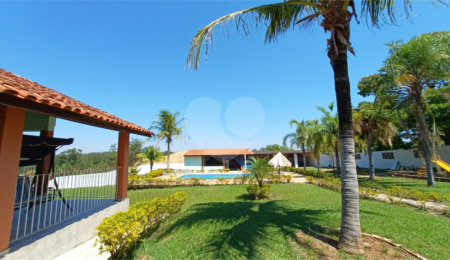 Casa à venda com 3 quartos, sendo 1 suíte,  no condomínio Santa Inês, Itu - SP
