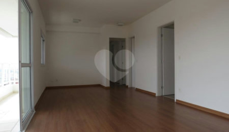 Apartamento à venda com 3 quartos, sendo 1 suíte,  em Morumbi, São Paulo, SP