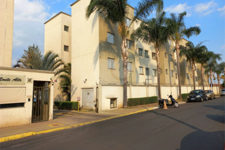 Apartamento no Monte Alto