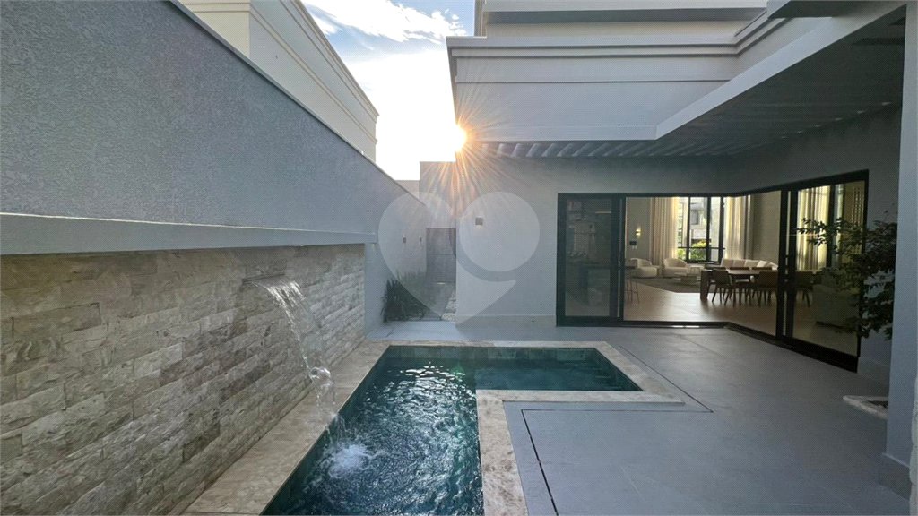 Casa à venda com 3 suítes no condomínio Villa Jardim, Cuiabá - MT