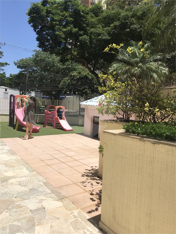 Apartamento à venda com 3 quartos, sendo 1 suíte, em Parque Residencial Aquarius, São José dos Campos, SP