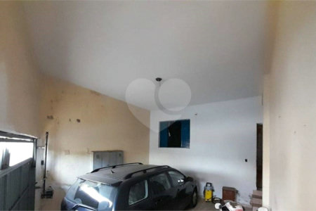 Sobrado à venda com 4 quartos em Vila Firmiano Pinto, São Paulo, SP