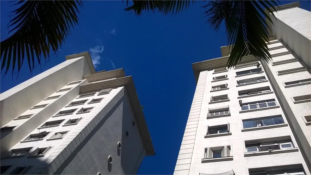 Apartamento à venda com 3 quartos, sendo 1 suíte, em Jardim Taboão, São Paulo, SP
