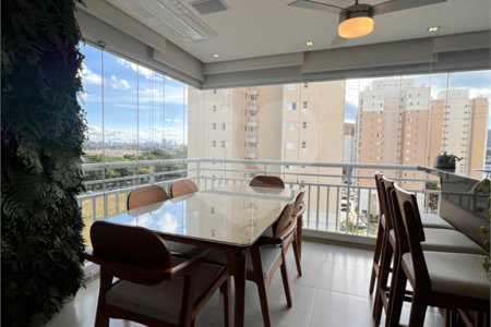 Apartamento à venda com 3 quartos, sendo 1 suíte,  em Vila Suissa, Mogi das Cruzes, SP