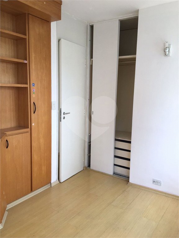 Apartamento à venda com 3 quartos, sendo 1 suíte, em Jardim Parque Morumbi, São Paulo, SP
