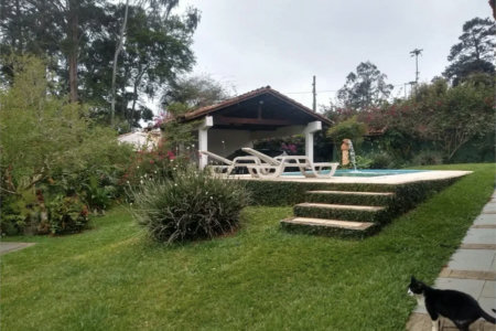 Terreno à venda com 6 quartos no condomínio Quinta dos Lagos, Cotia - SP