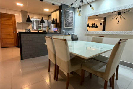 Casa à venda com 3 suítes em Vila Comercial, São Paulo, SP