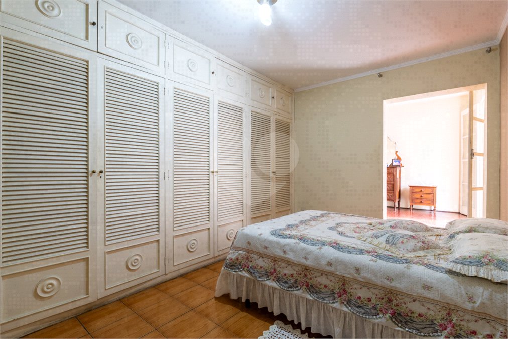 Sobrado à venda com 4 quartos, sendo 1 suíte, em Brooklin, São Paulo, SP
