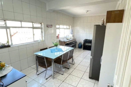 Casa Térrea à venda com 7 quartos, sendo 1 suíte, em Vila Paulicéia, São Paulo, SP