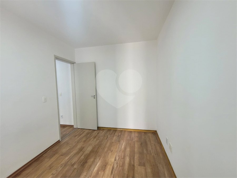 Apartamento à venda com 2 quartos em Vila Anastácio, São Paulo, SP