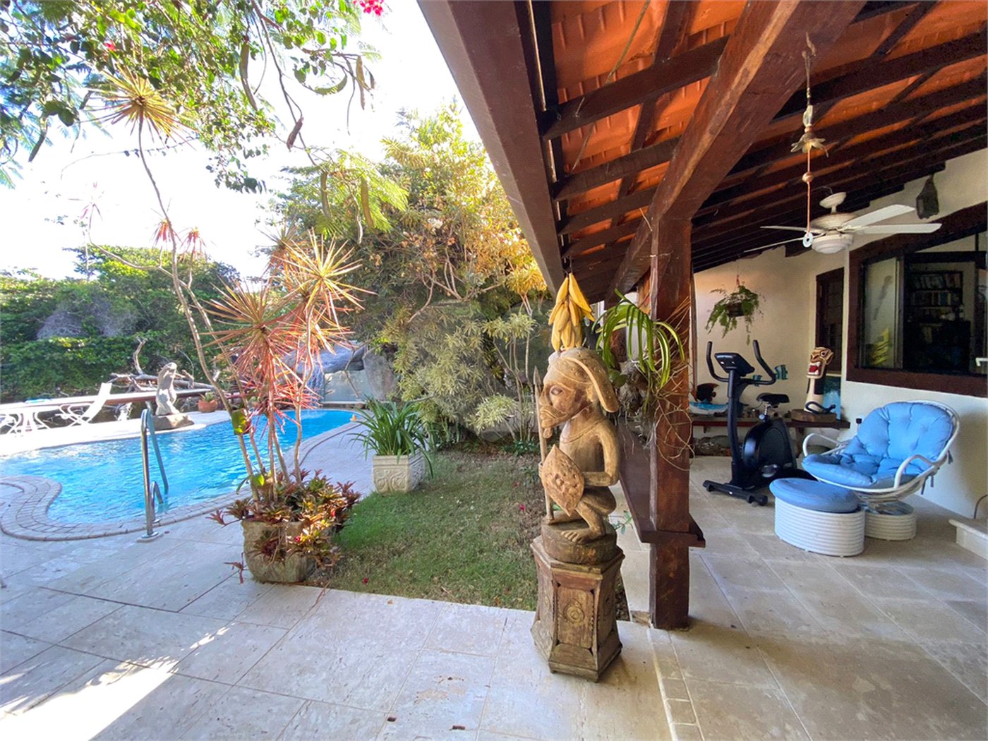 Casa à venda com 6 quartos, sendo 4 suítes, em Canto, Armação dos Búzios, RJ