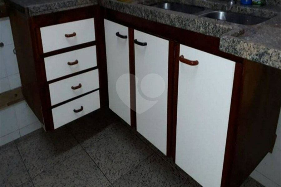 Sobrado à venda com 3 quartos, sendo 1 suíte, em Jardim Bom Clima, Guarulhos, SP