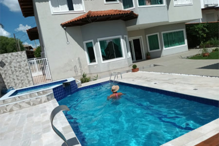 Casa à venda com 3 suítes em Santa Cândida, Vinhedo, SP