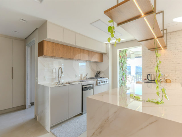 Apartamento à venda com 2 suítes em Santo Amaro, São Paulo, SP