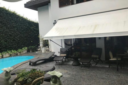 Casa à venda com 5 quartos, sendo 2 suítes,  em Jardim Everest, São Paulo, SP