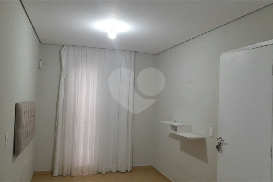 Casa à venda com 2 suítes no condomínio Residencial Matos, São Paulo - SP