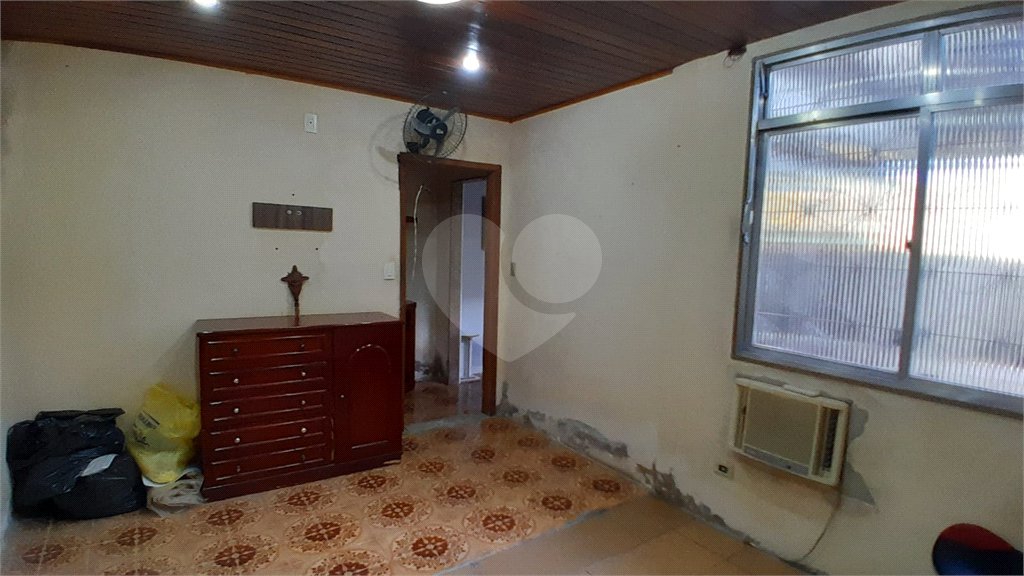 Casa à venda com 2 quartos, sendo 1 suíte, em Bangu, Rio de Janeiro, RJ