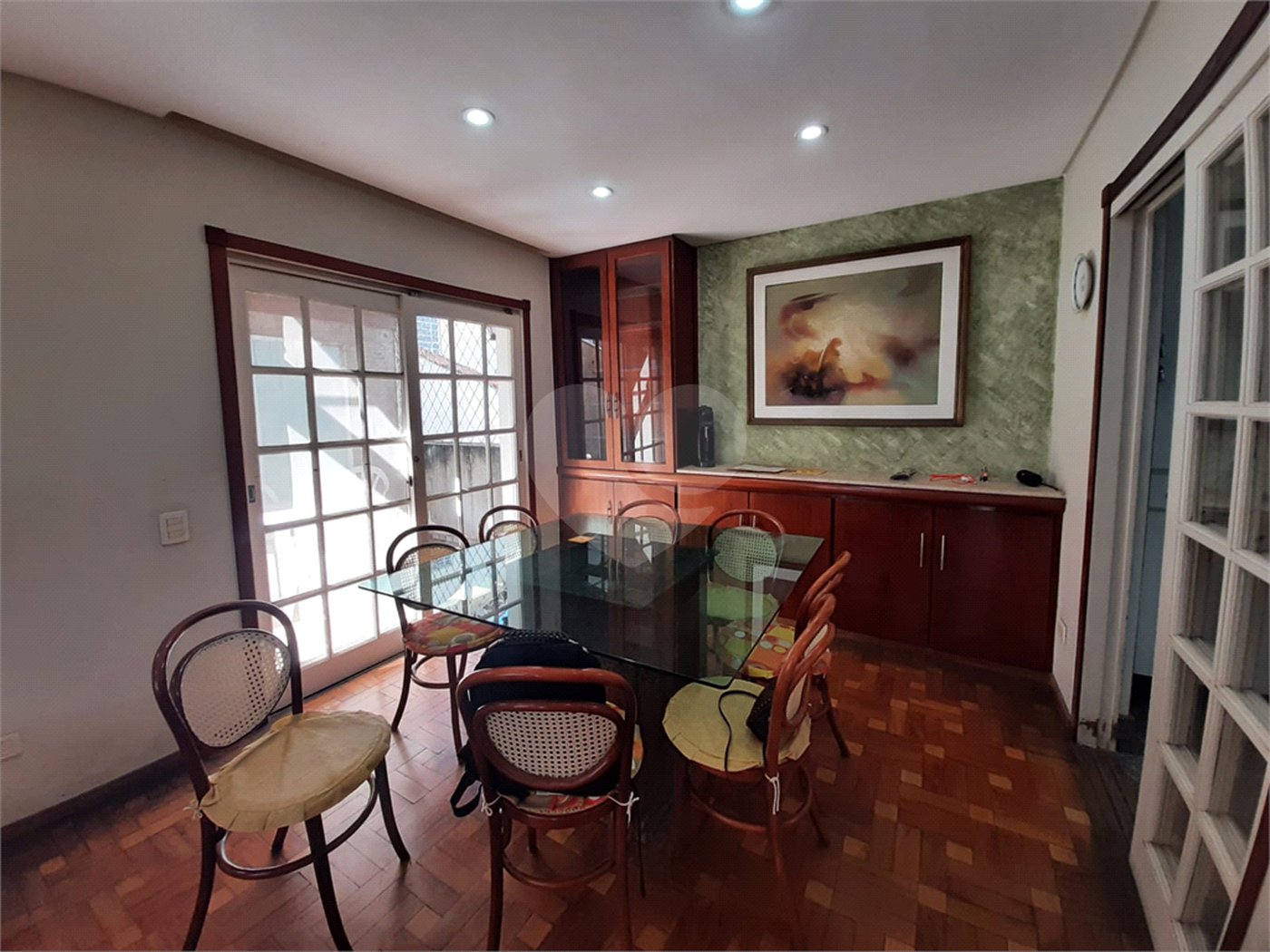 Casa à venda ou para alugar com 3 quartos, sendo 2 suítes, no condomínio Chácara das Rosas, São Paulo - SP