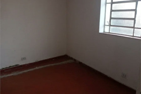 Sobrado à venda com 3 quartos em Vila Romana, São Paulo, SP
