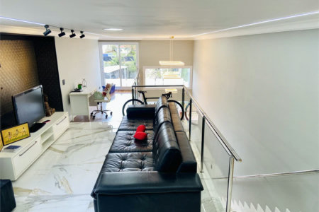 Casa à venda com 3 suítes em Jardim Londrina, São Paulo, SP