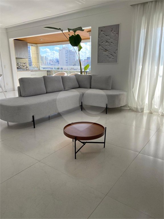 Apartamento à venda com 3 suítes no Centro, Santo André, SP