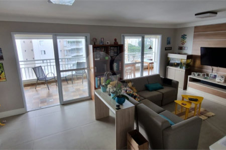 Apartamento à venda com 4 quartos, sendo 2 suítes,  em Jardim Esplanada, São José dos Campos, SP