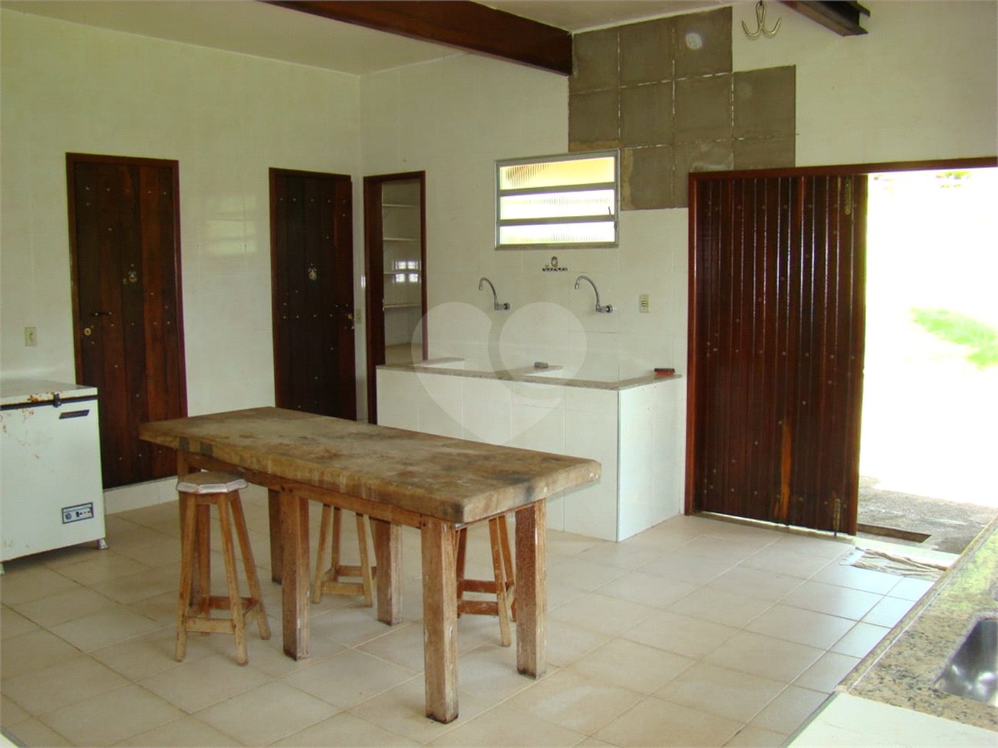 Fazenda à venda com 7 quartos, sendo 3 suítes, em Professor Souza, Casimiro de Abreu, RJ
