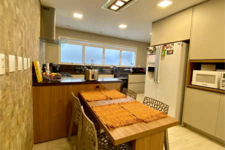 Apartamento à venda com 3 suítes em Vila Suzana, São Paulo, SP