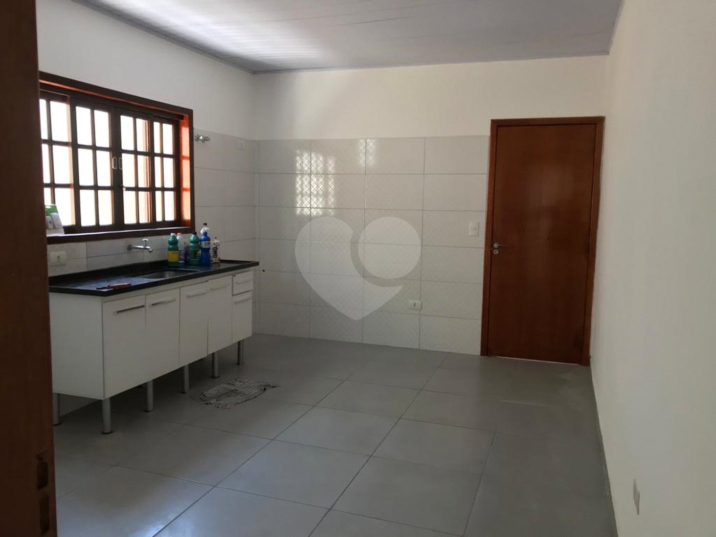 Casa à venda com 2 quartos, sendo 1 suíte, em Loteamento Residencial Vista Linda, São José dos Campos, SP