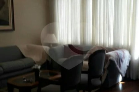 Sobrado à venda com 3 quartos, sendo 1 suíte, em Santa Teresinha, São Paulo, SP