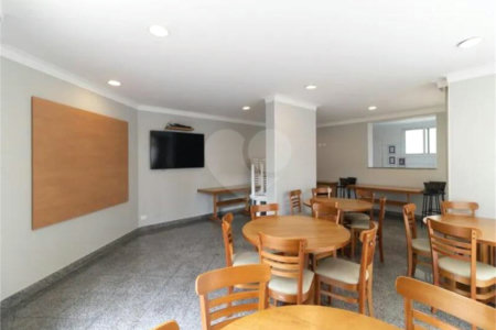 Apartamento à venda com 3 quartos, sendo 1 suíte, em Vila Mariana, São Paulo, SP