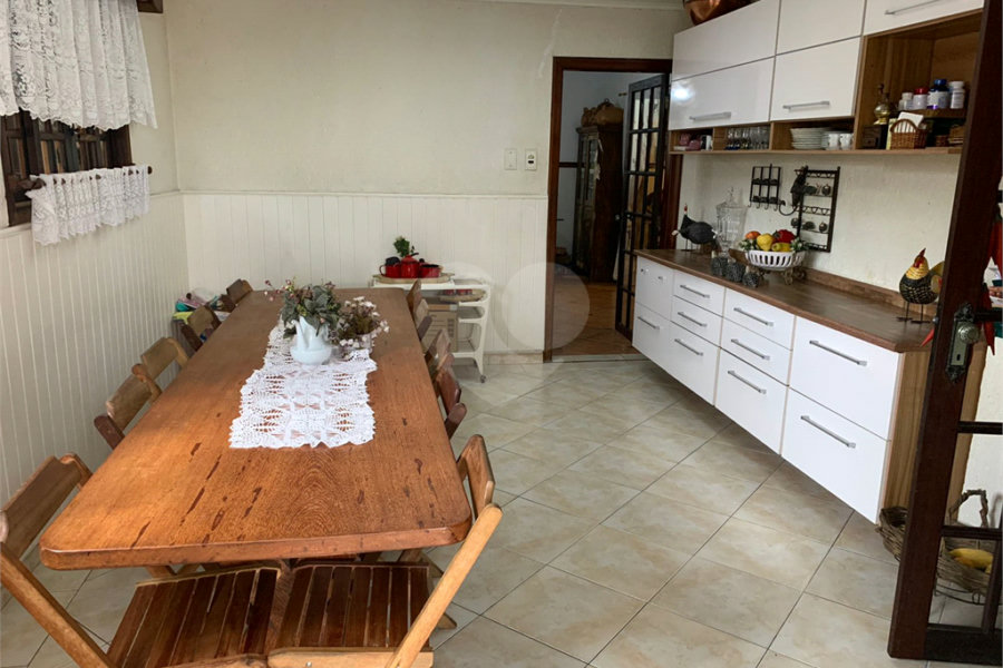 Sobrado à venda com 4 suítes em Tremembé, São Paulo, SP