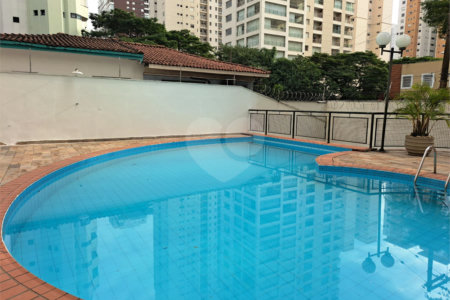 Apartamento à venda com 3 suítes em Campo Belo, São Paulo, SP
