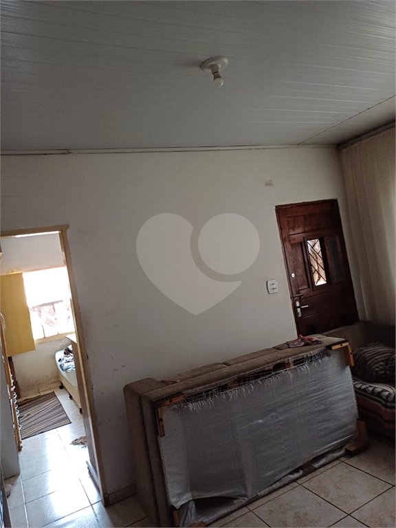 Casa à venda com 2 quartos em Vila Bernadotti, Mogi das Cruzes, SP