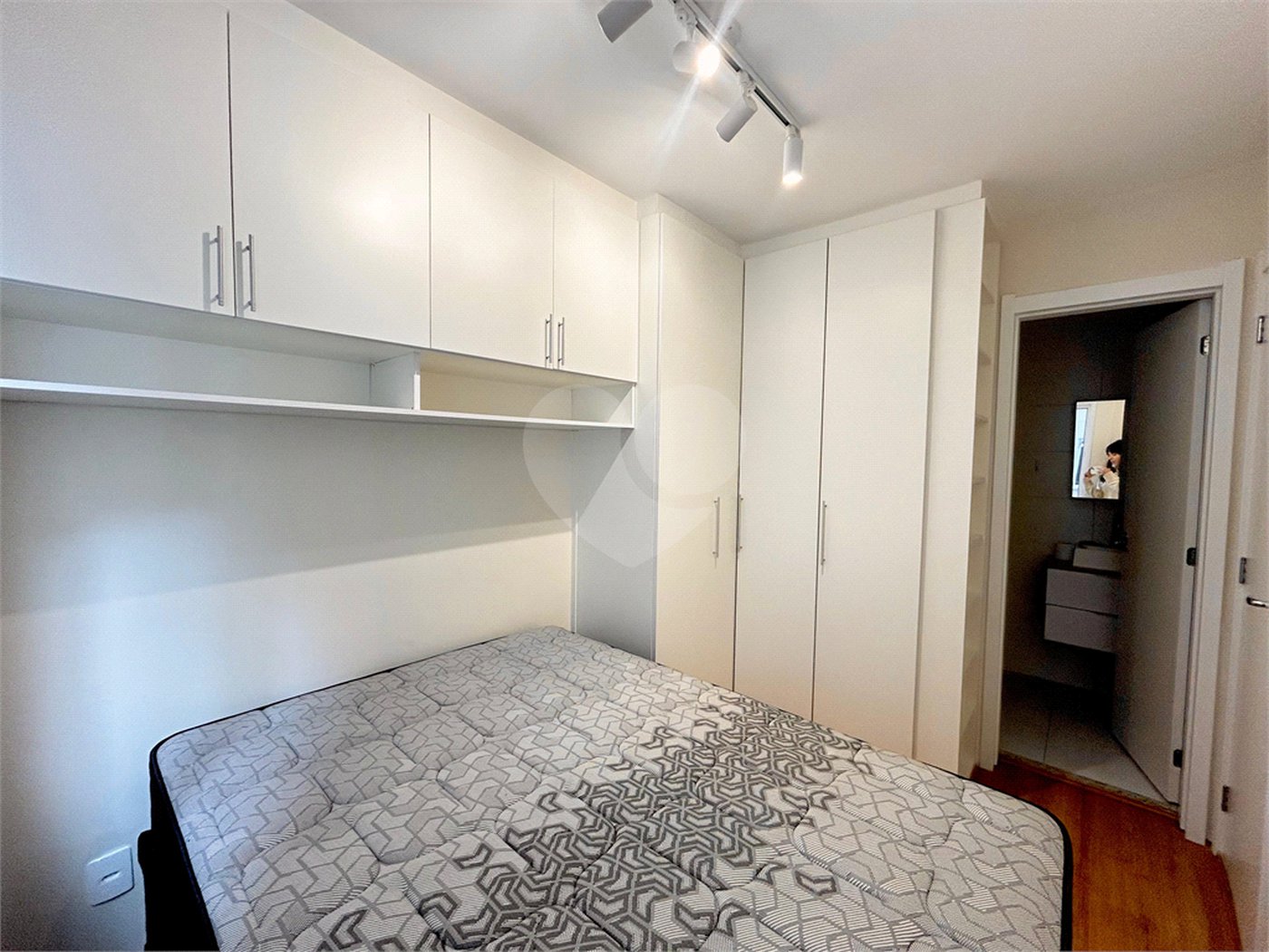 Apartamento para alugar com 1 suíte em Chácara Santo Antônio, São Paulo, SP