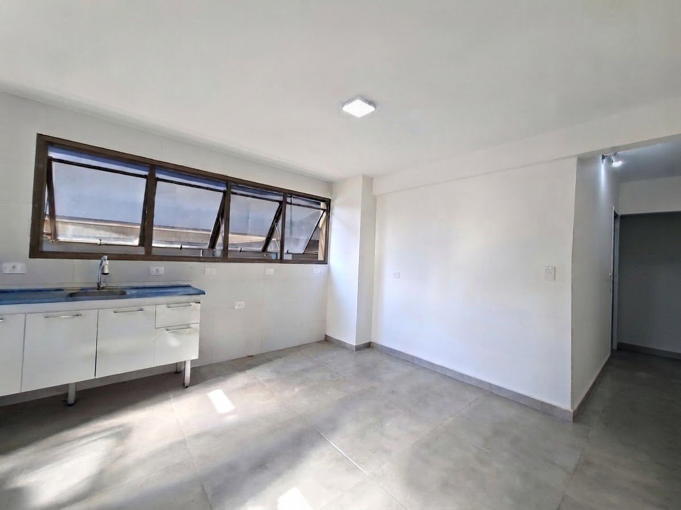 Apartamento com 1 dormitório para alugar, 55 m² por R$ 3.400,00/mês - Embaré - Santos/SP