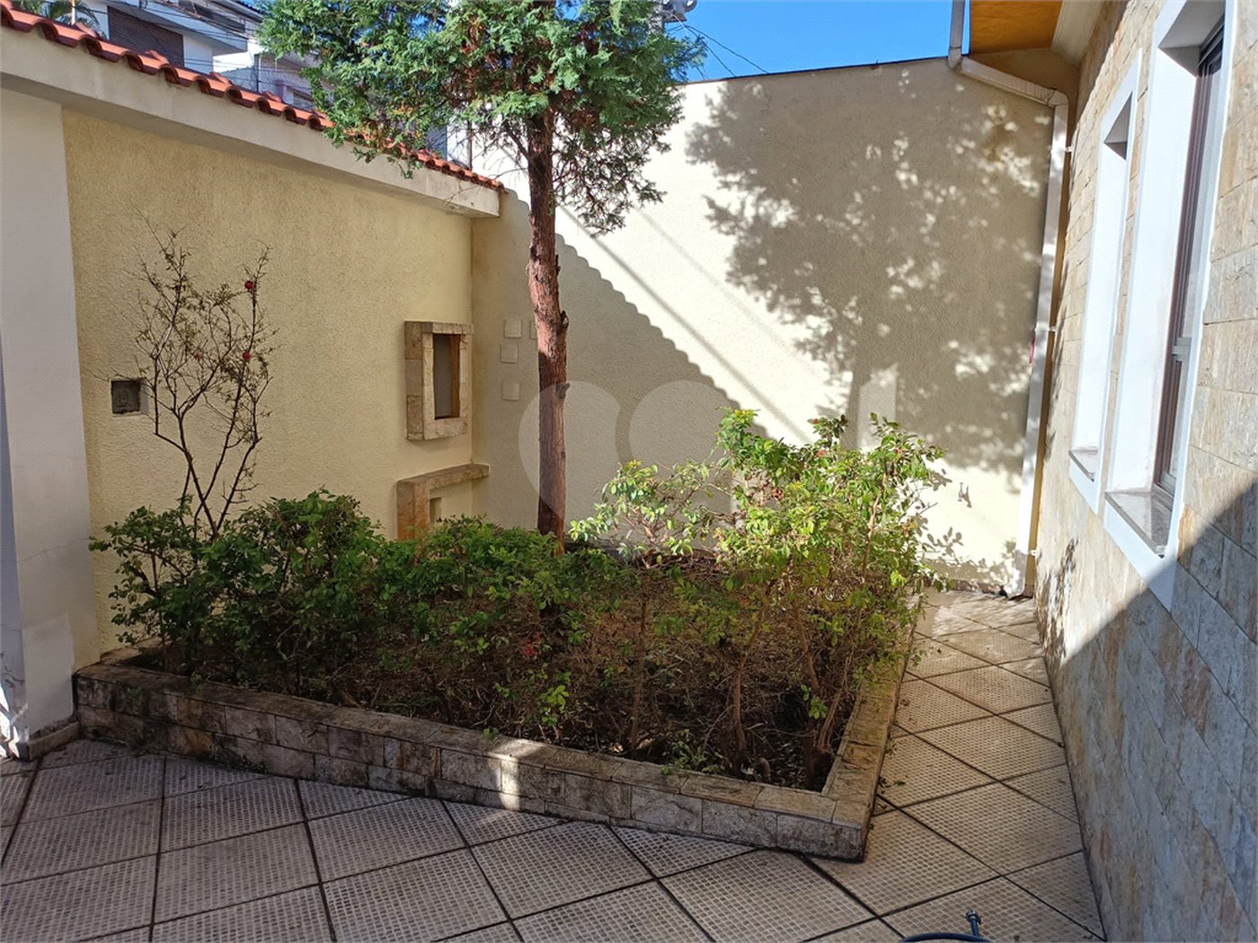 Sobrado à venda com 3 quartos, sendo 1 suíte, em Vila Paiva, São Paulo, SP