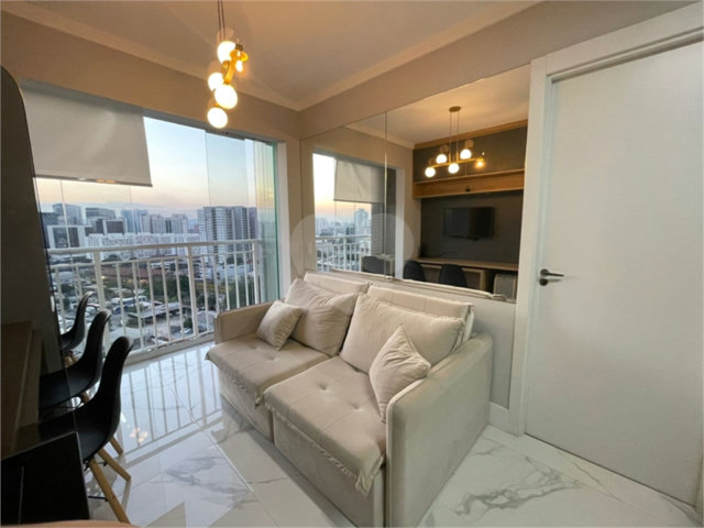 Apartamento à venda com 1 suíte,  em Barra Funda, São Paulo, SP