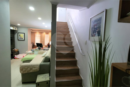 Casa de Vila à venda com 3 quartos, sendo 2 suítes, em Jardim Marajoara, São Paulo, SP