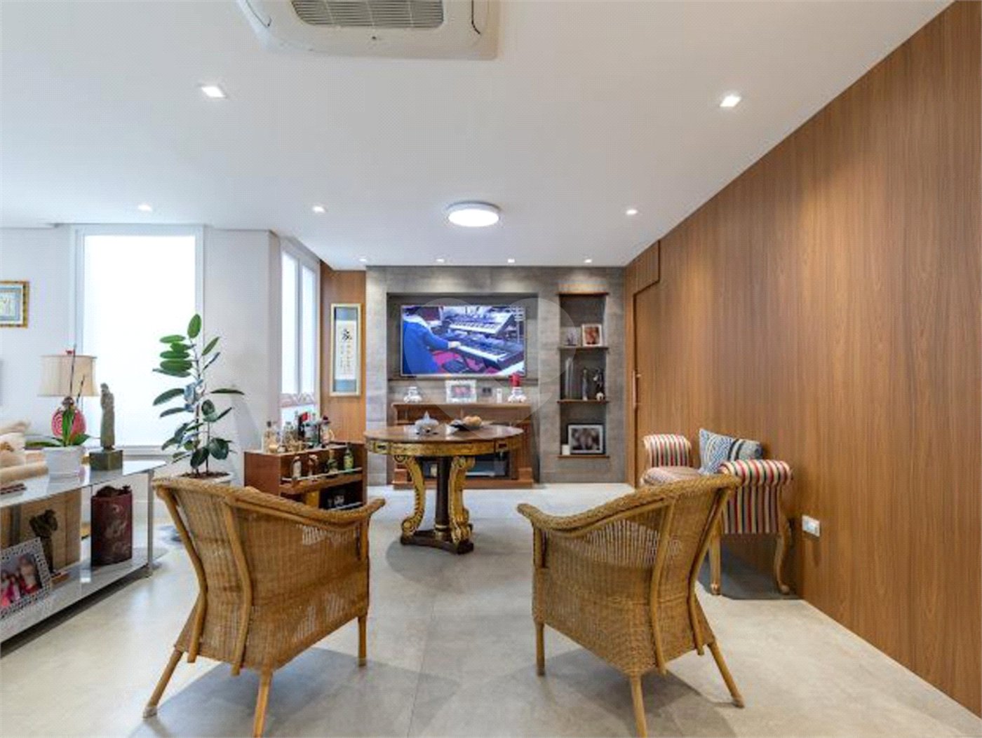 Casa à venda com 4 suítes no condomínio Premiere, São Paulo - SP